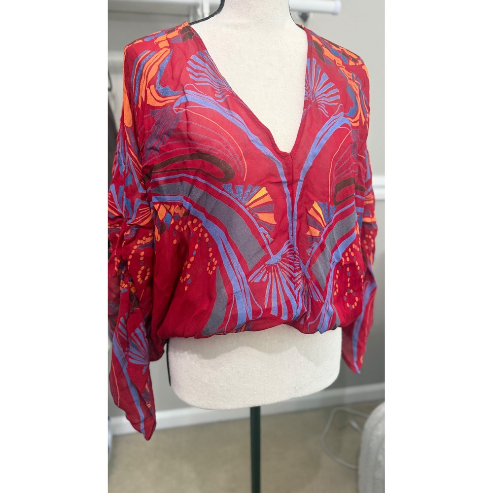 Free People Boho Abstract Print Kimono Crop Top Red  Wide Sleeve  Blouse S - Picture 2 of 6